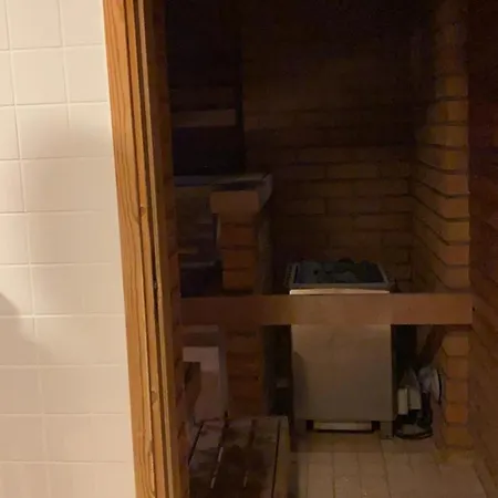 Comfortable Studio In The Heart Of 42 Sqm Pool View * Helsinki