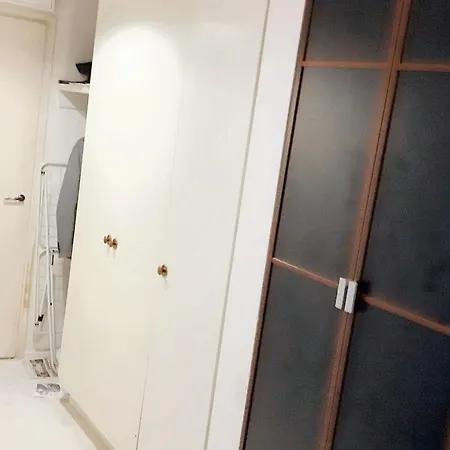 Comfortable Studio In The Heart Of 42 Sqm Pool View * Helsinki